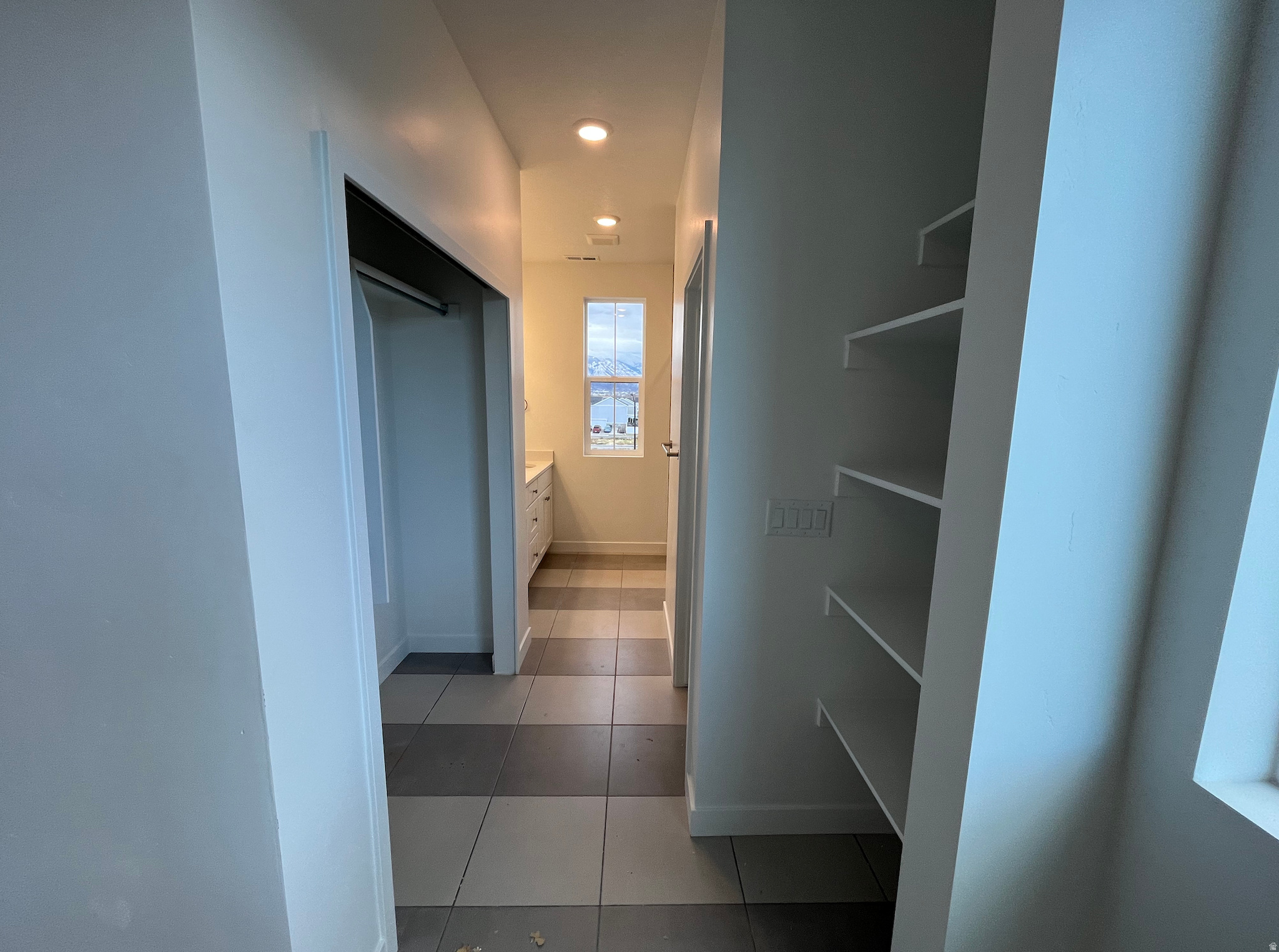 HUNTINGTON RANCH - Residential Income