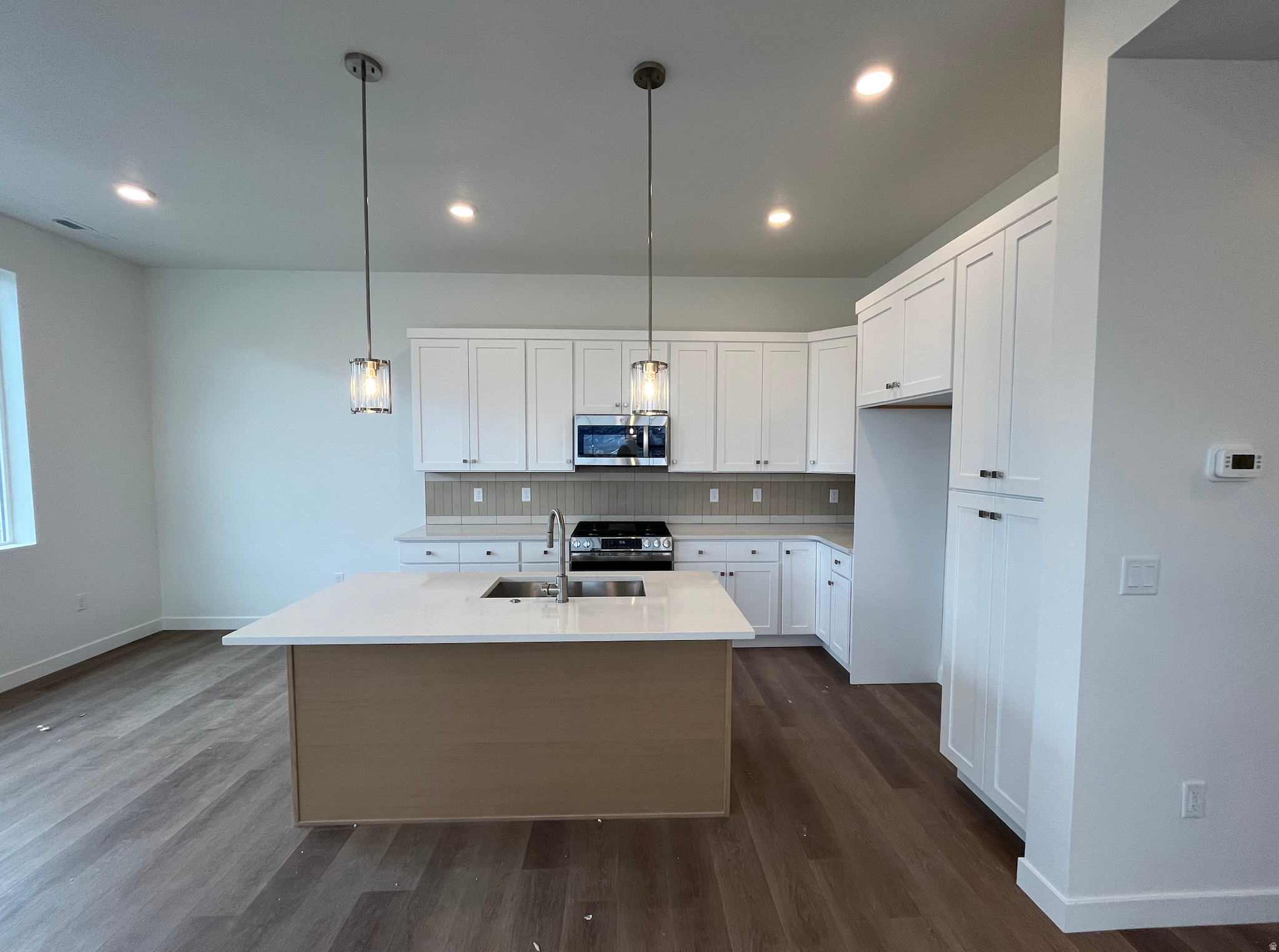 HUNTINGTON RANCH - Residential Income