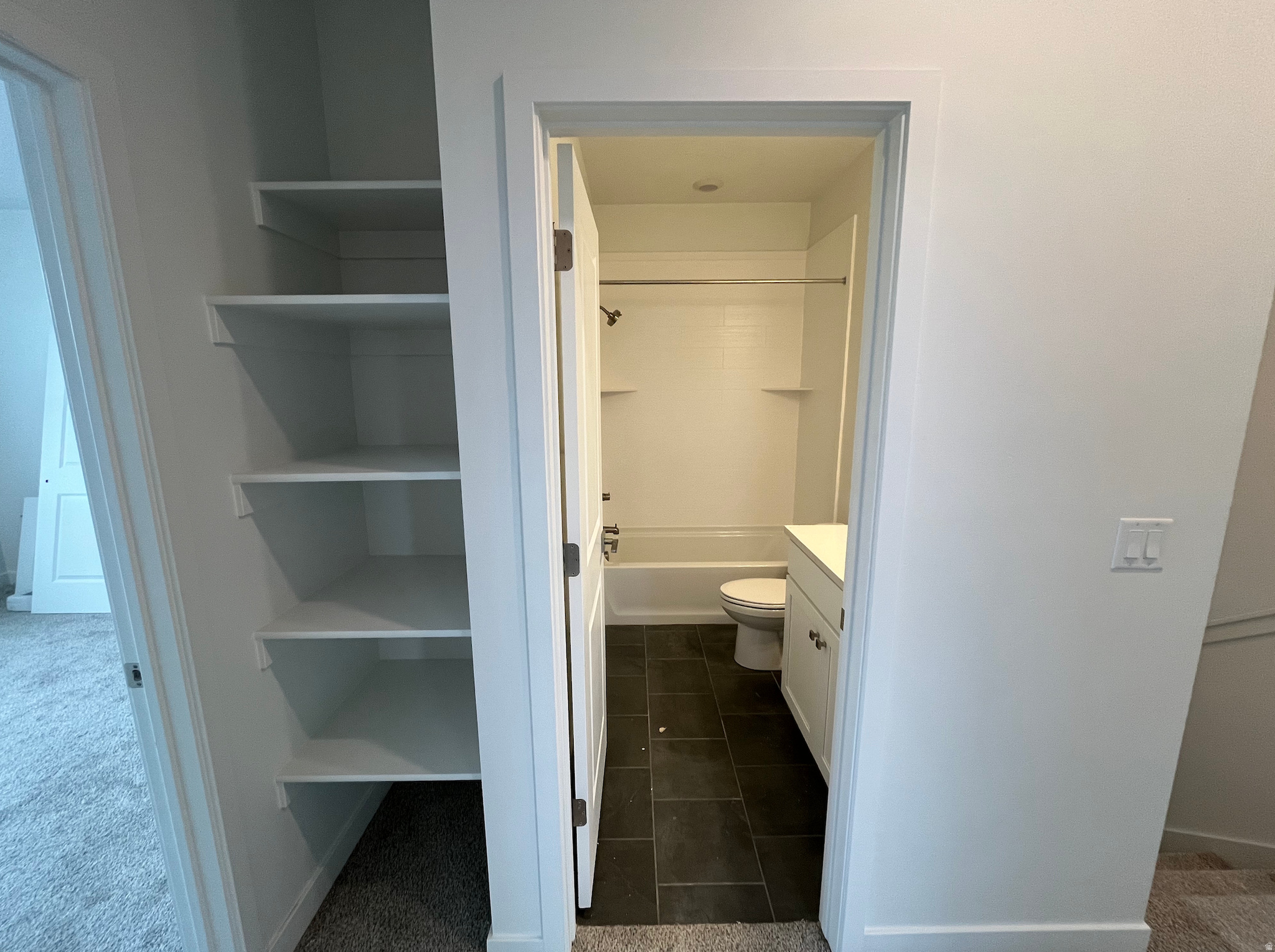 HUNTINGTON RANCH - Residential Income