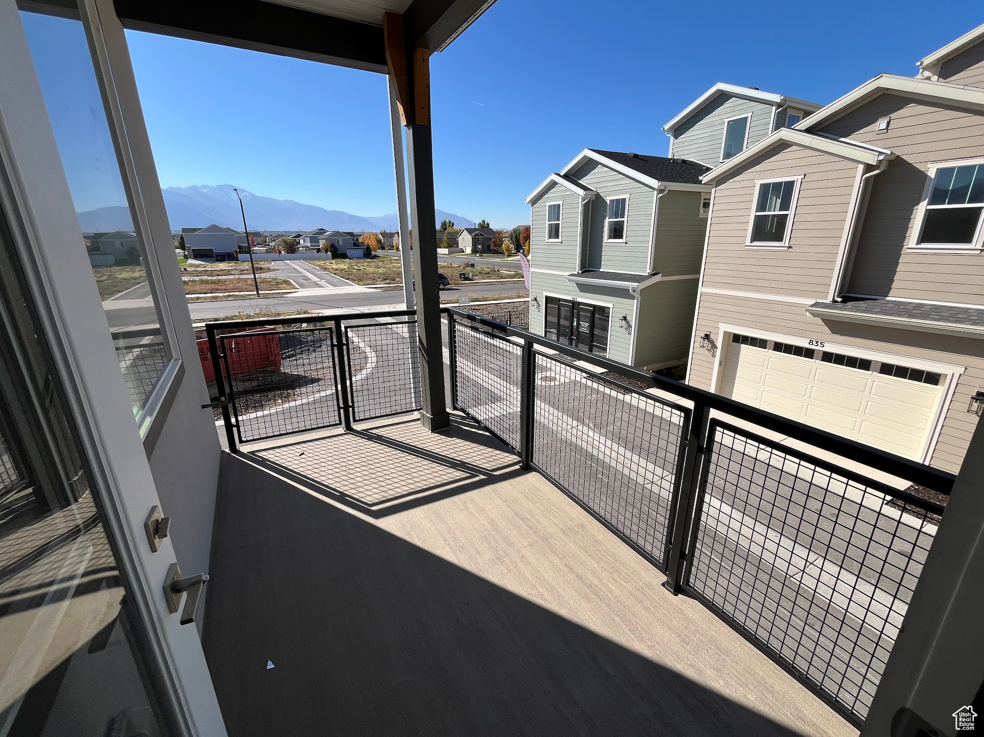 HUNTINGTON RANCH - Residential Income