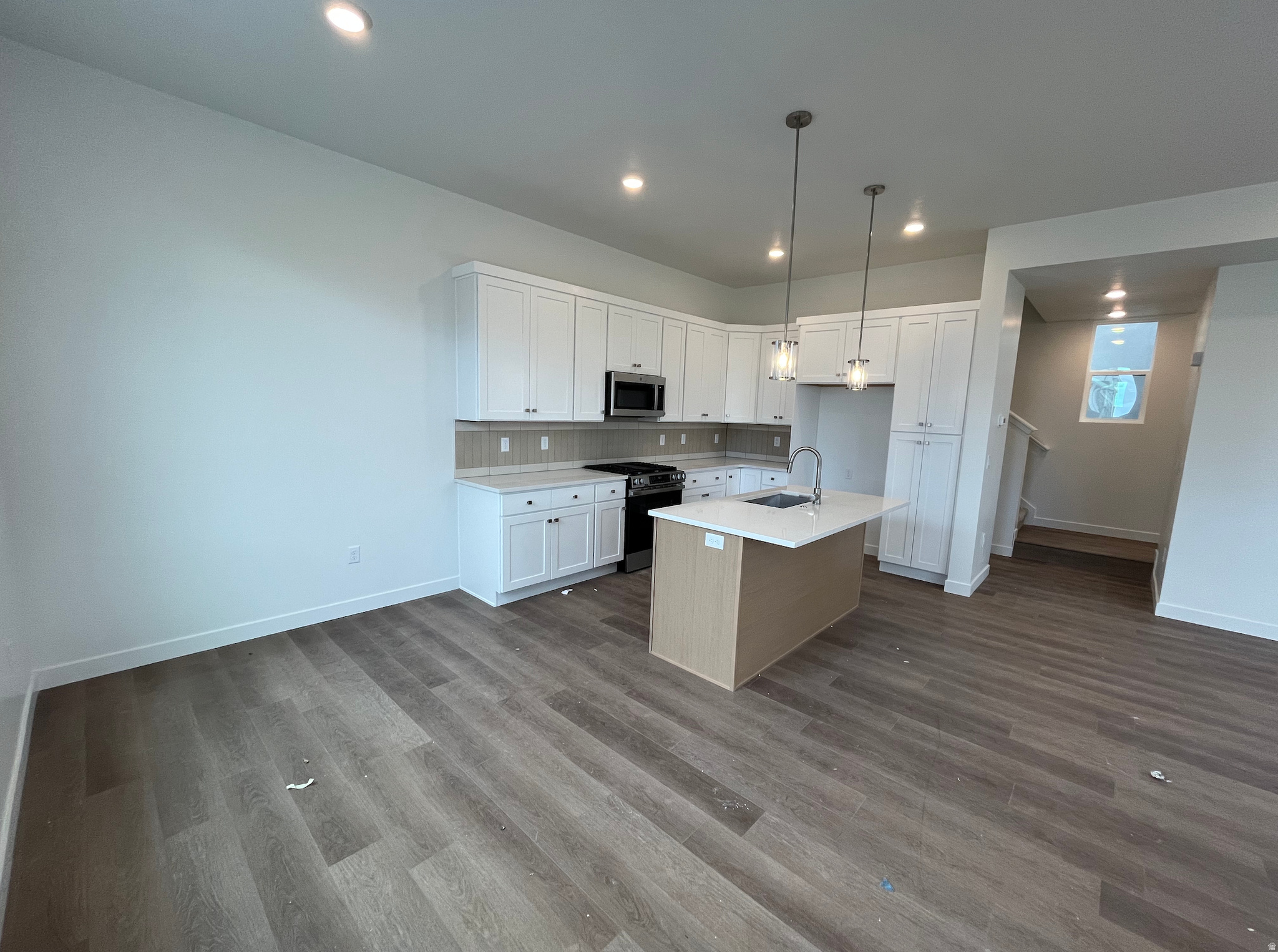 HUNTINGTON RANCH - Residential Income