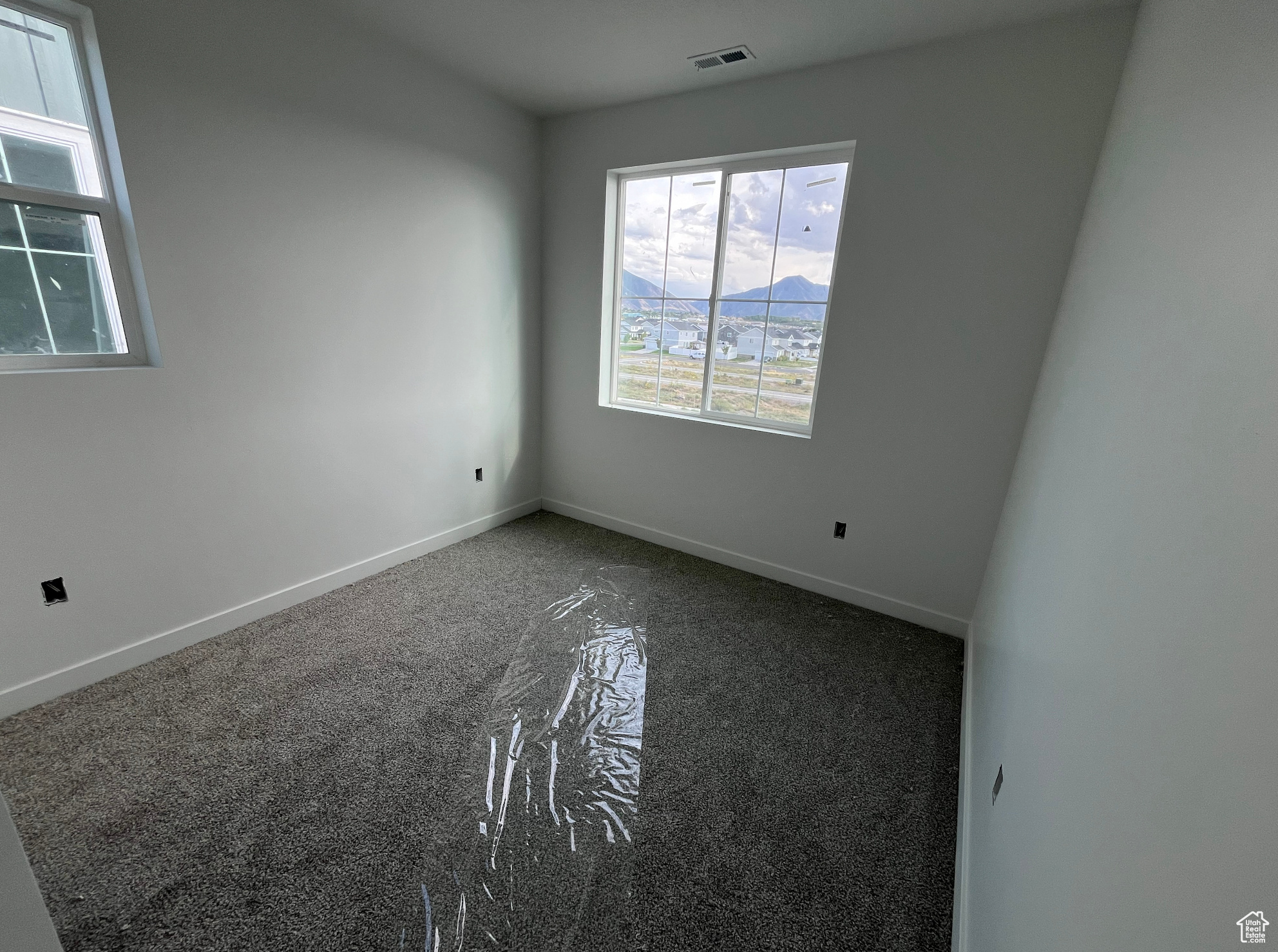 HUNTINGTON RANCH - Residential Income