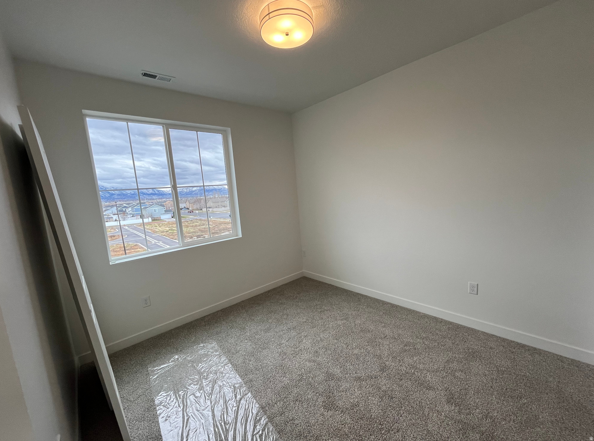 HUNTINGTON RANCH - Residential Income