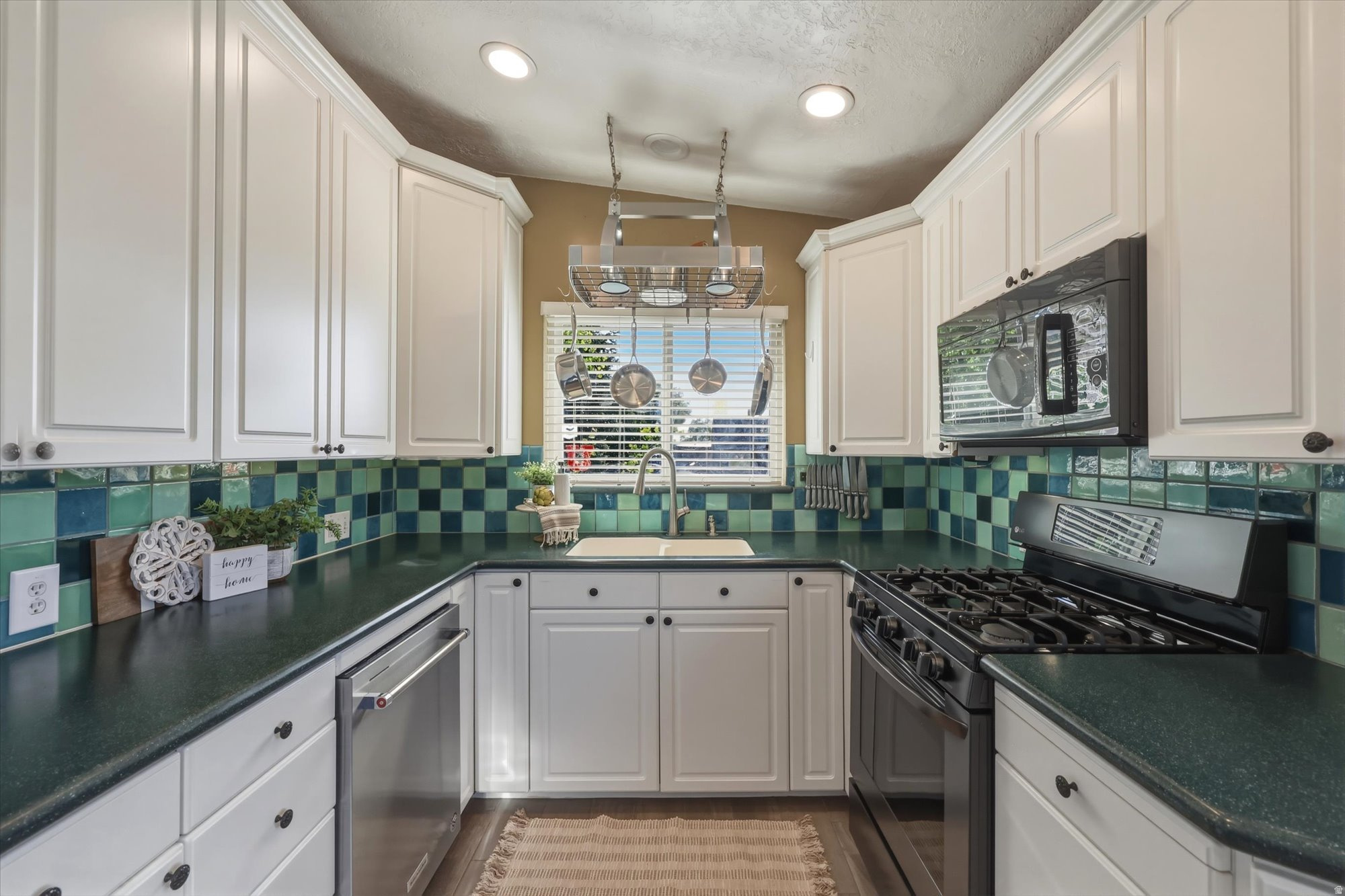 NORTH MILLCREEK - Residential