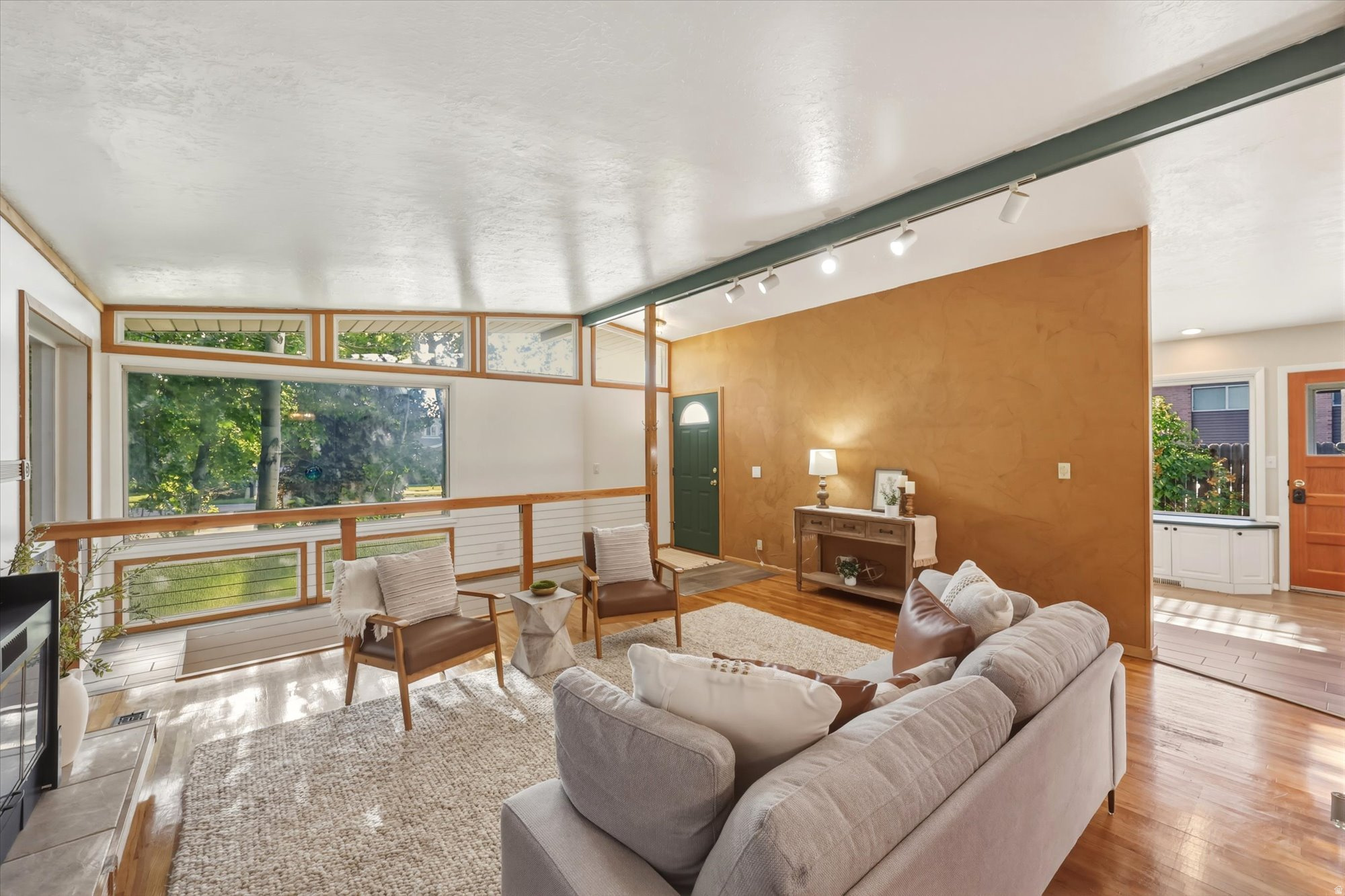 NORTH MILLCREEK - Residential