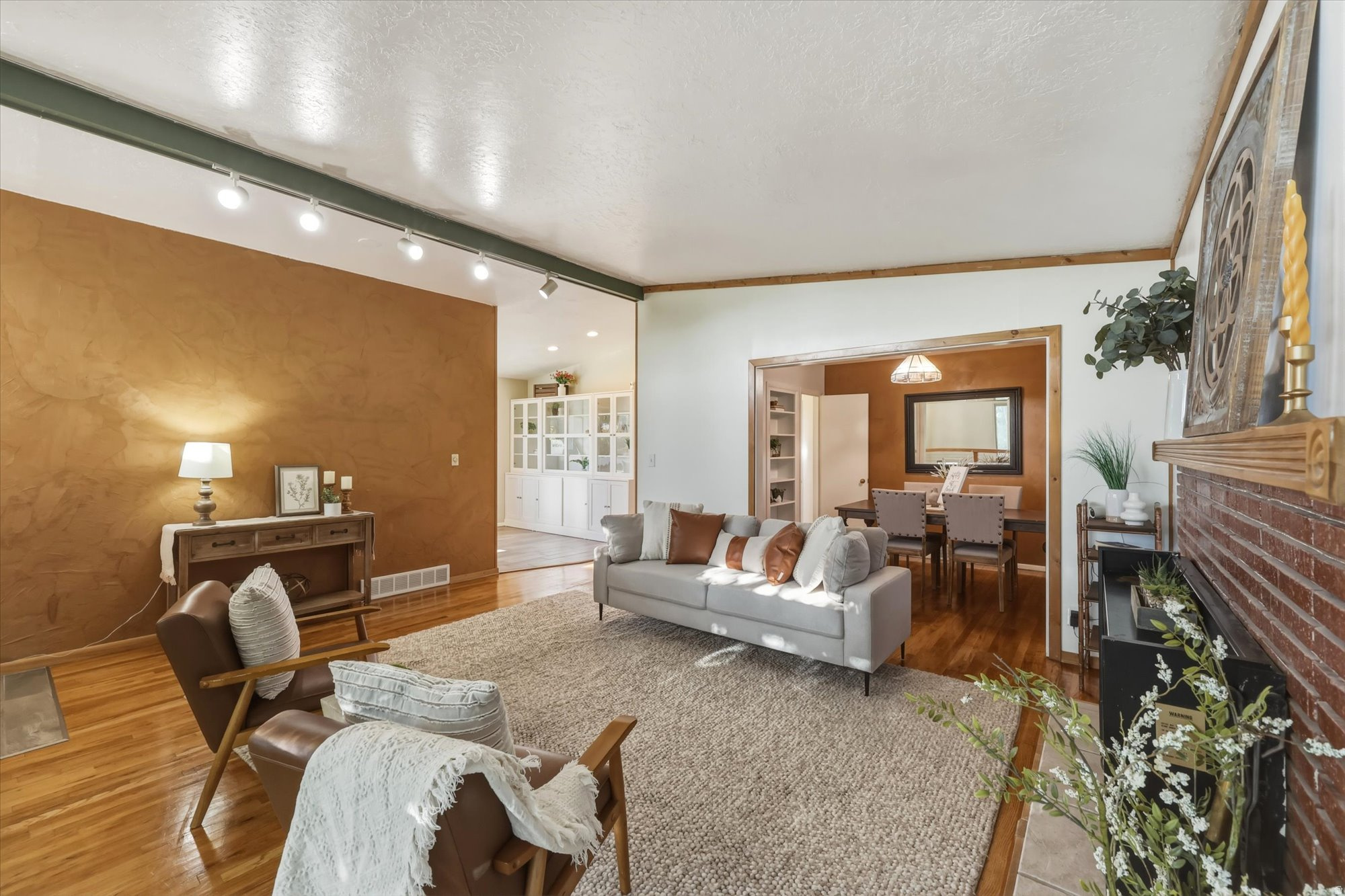 NORTH MILLCREEK - Residential