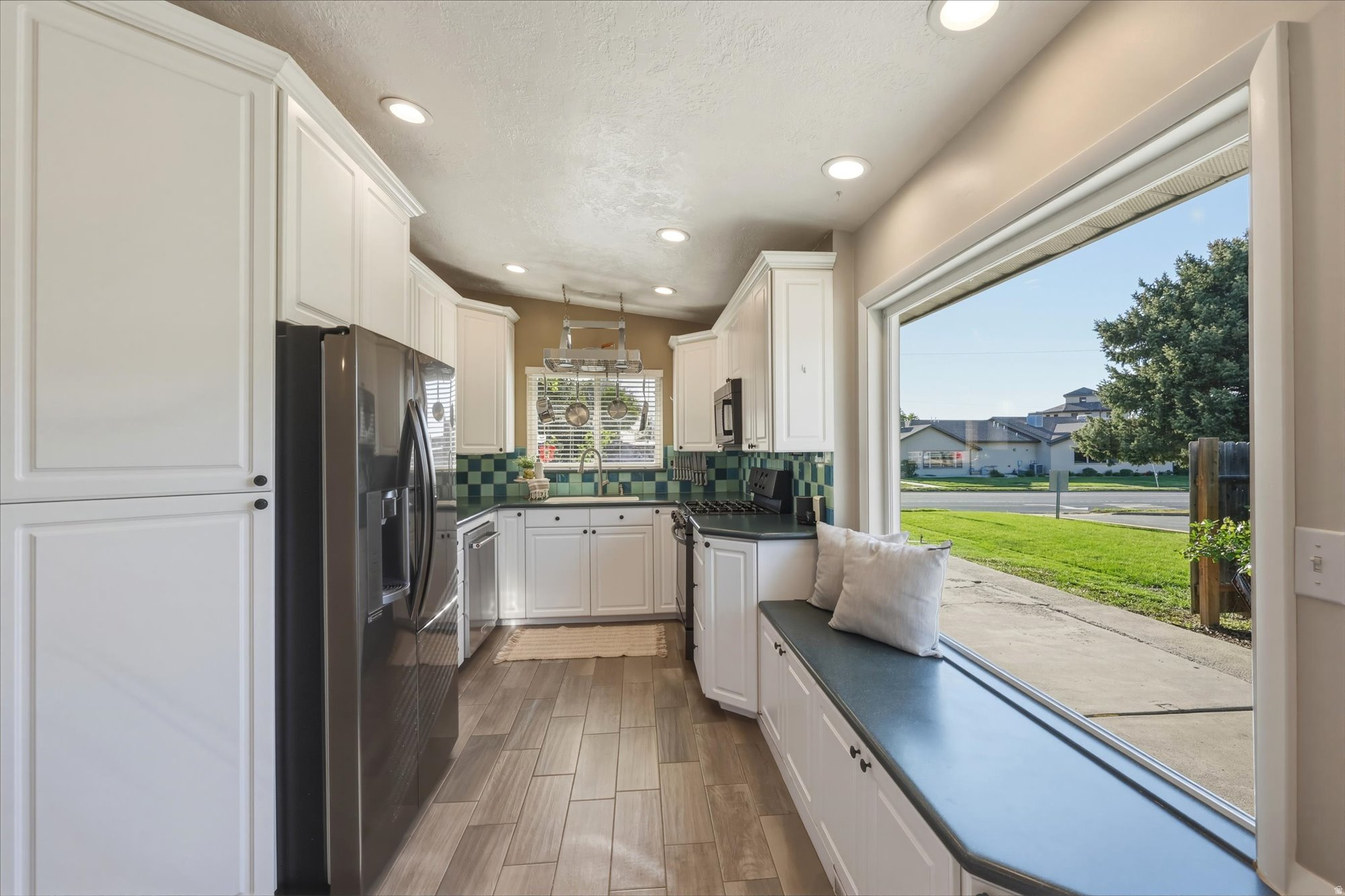 NORTH MILLCREEK - Residential
