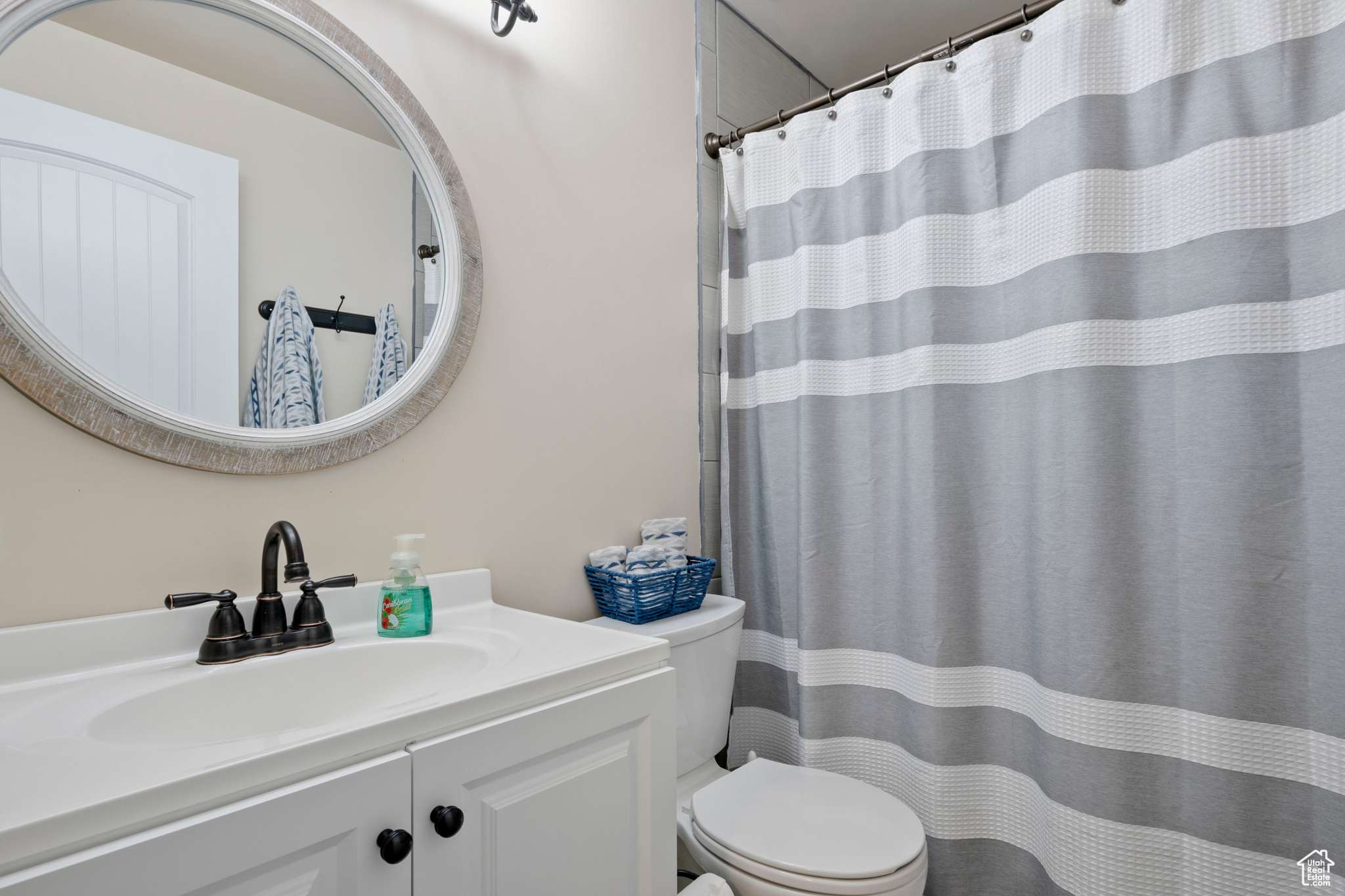 BROADMOOR ESTATES - Residential