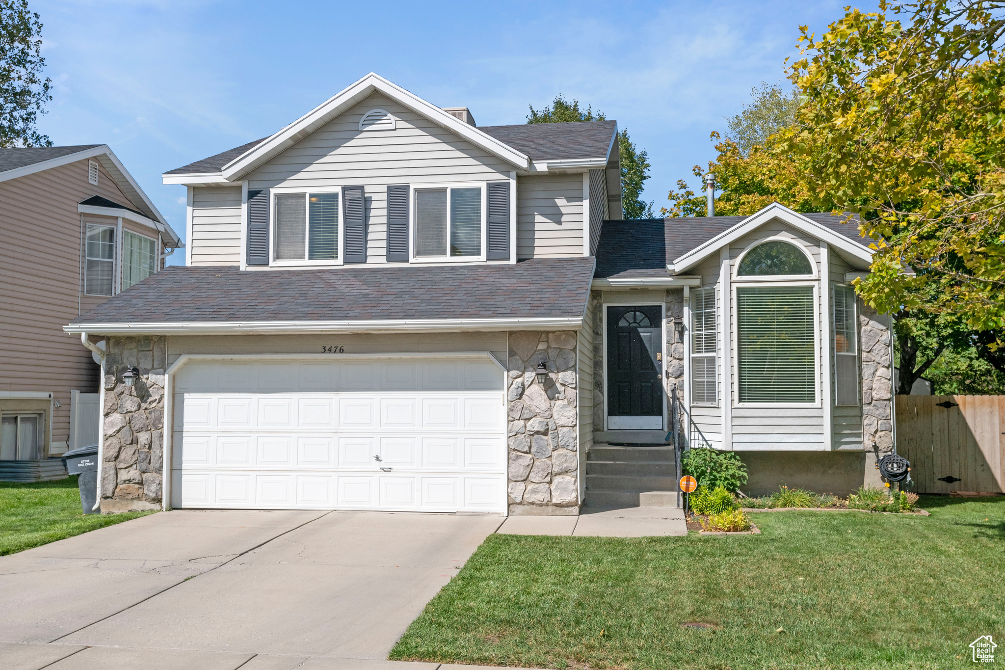 BROADMOOR ESTATES - Residential