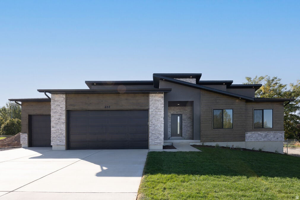 Photo of 1651 S WINDSONG DR DR #SR 372, Santaquin, UT 84655 (MLS # 2183533)