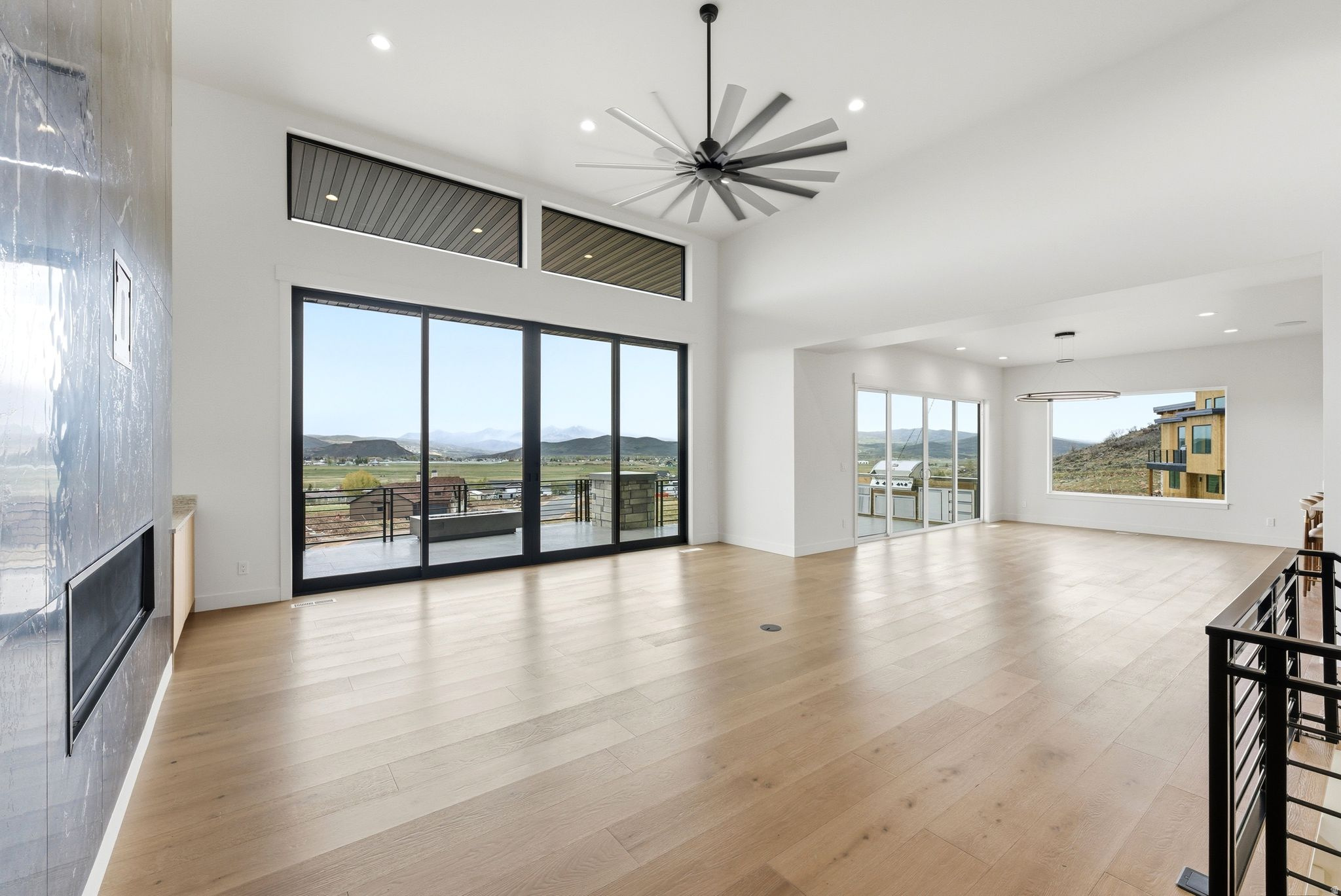 FOOTHILLS AT FRANCIS - Residential