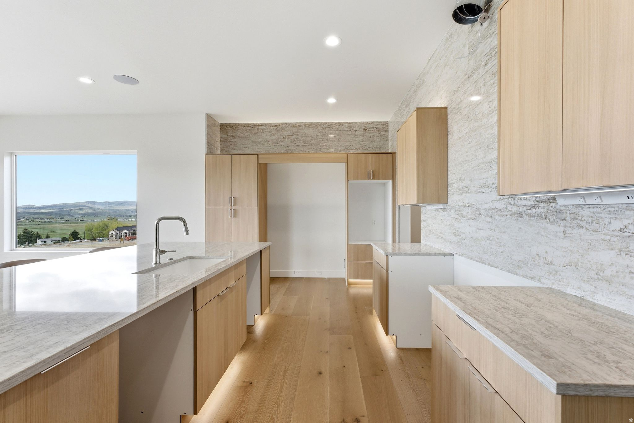 FOOTHILLS AT FRANCIS - Residential