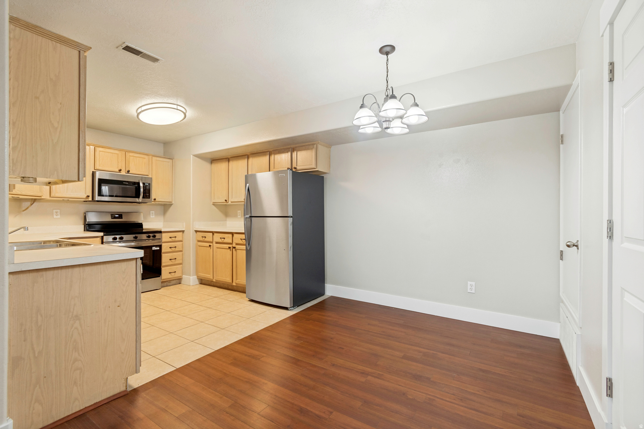 WILLOW SPRINGS - Residential