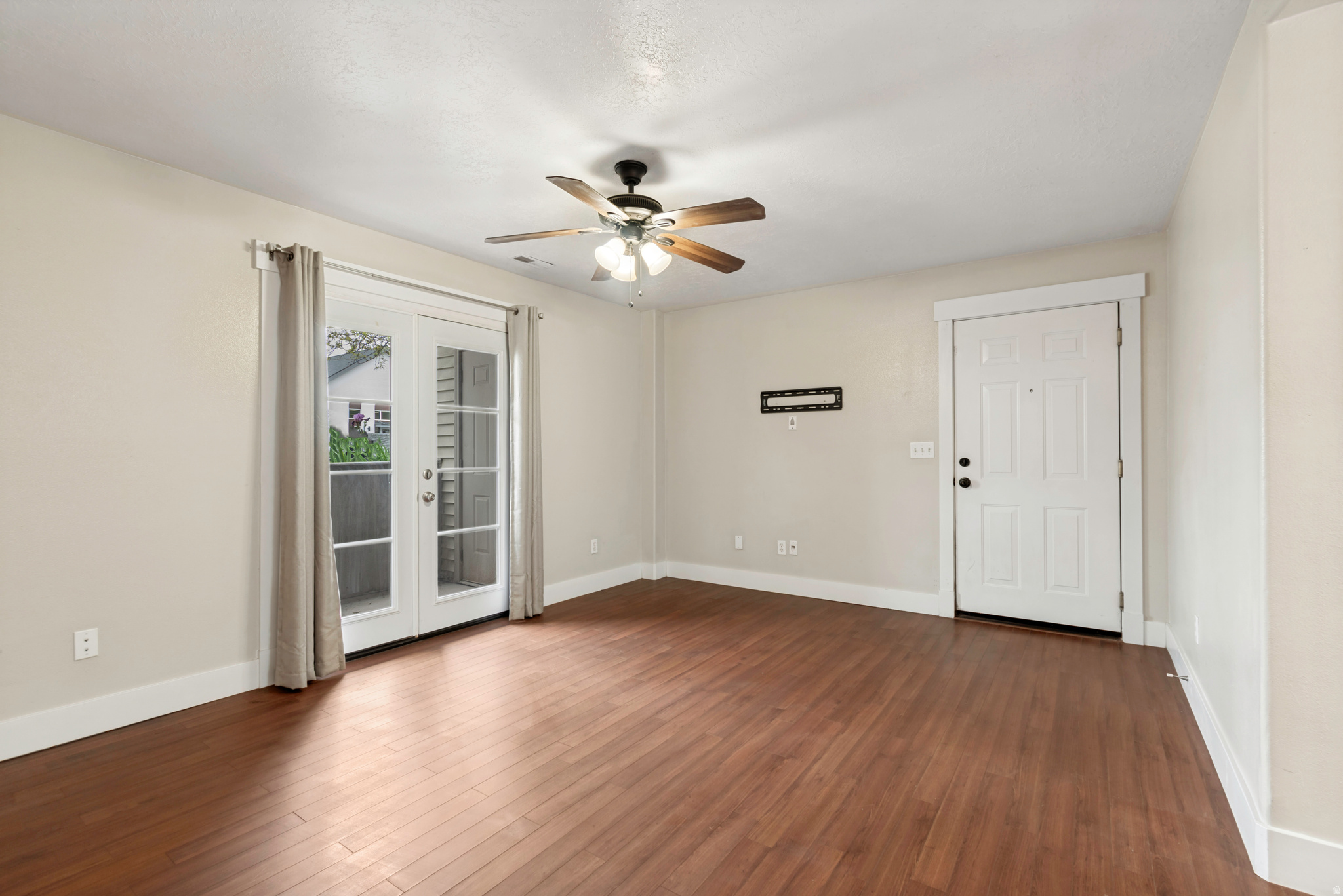 WILLOW SPRINGS - Residential