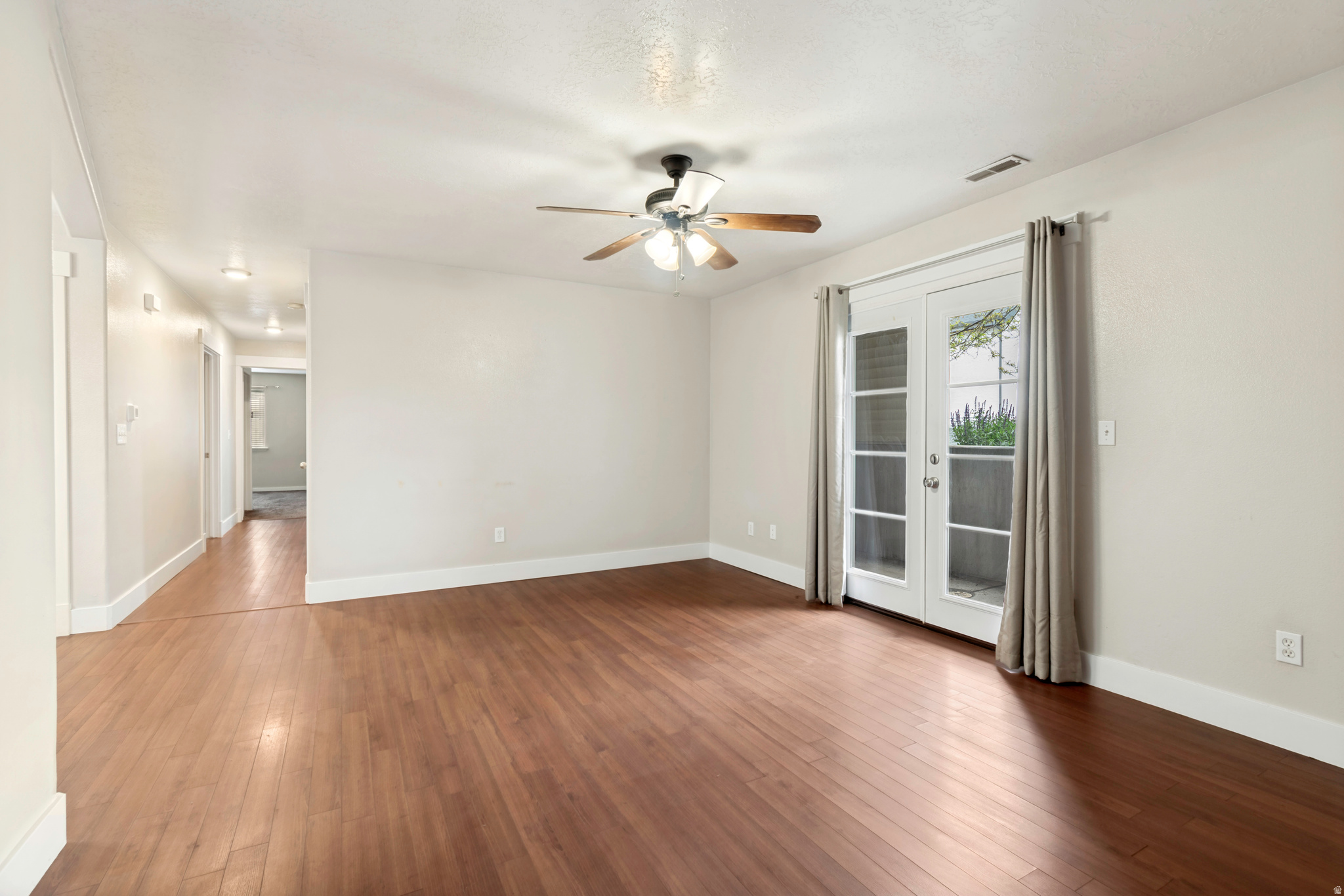 WILLOW SPRINGS - Residential