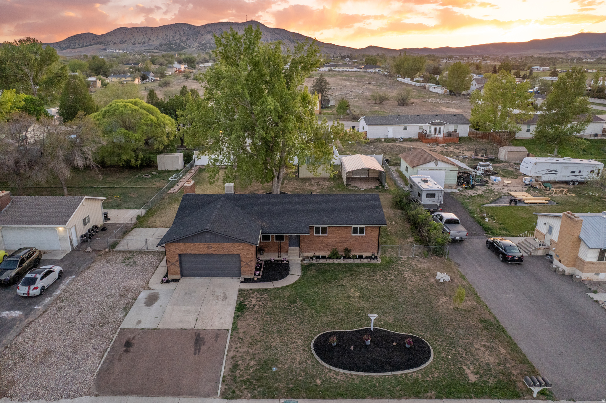 COUNTRYSIDE DRIVE SUBDIVISION - Residential