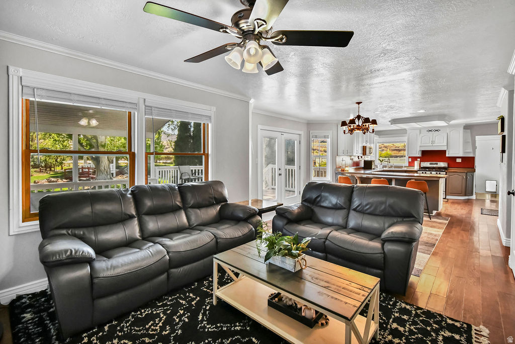 PARK WEST - Residential