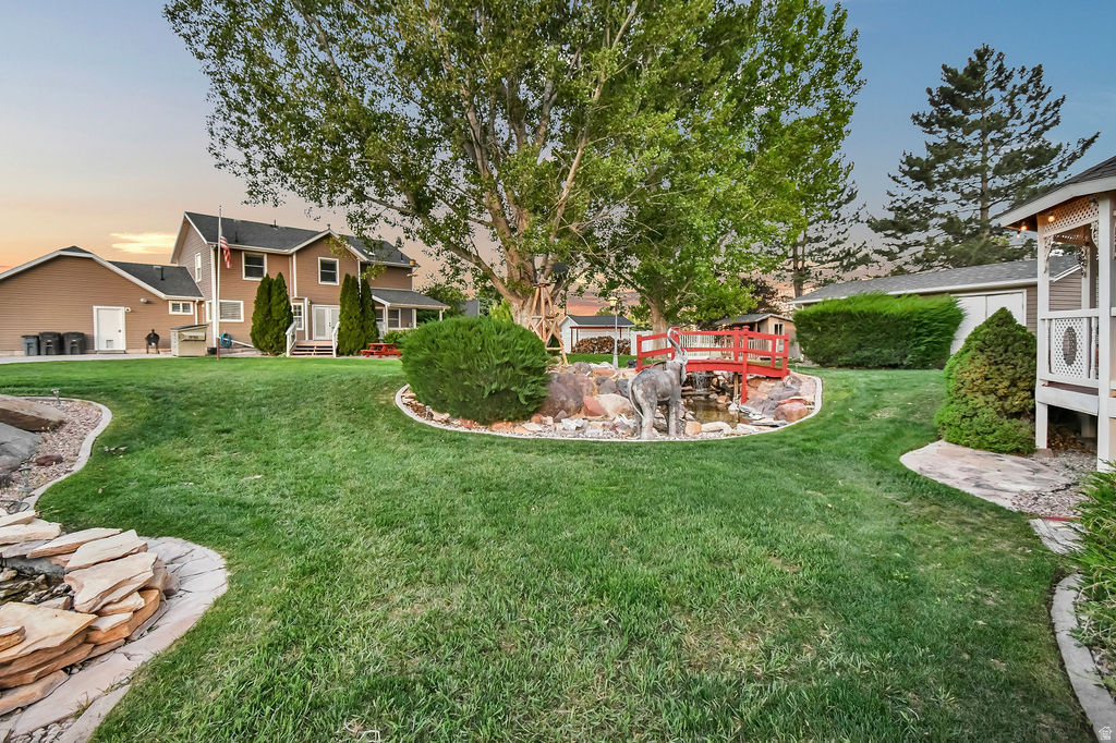 PARK WEST - Residential