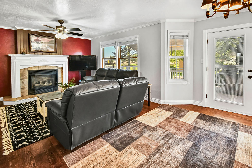 PARK WEST - Residential
