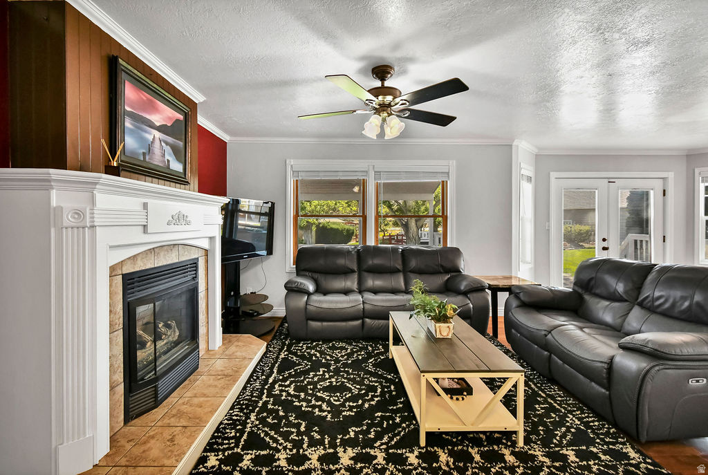 PARK WEST - Residential