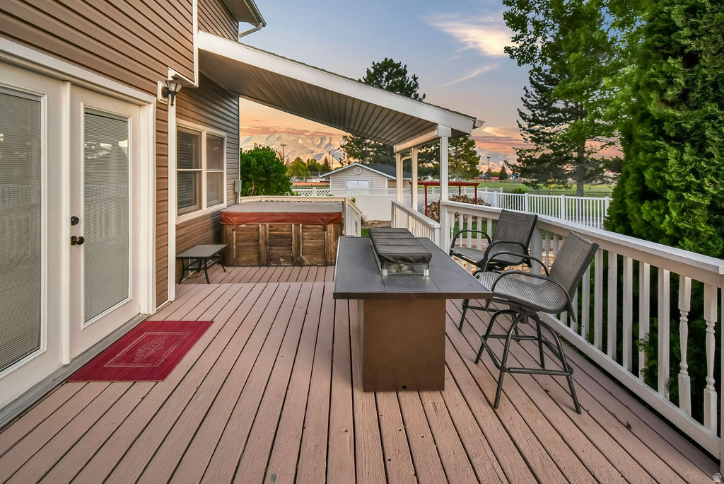 PARK WEST - Residential