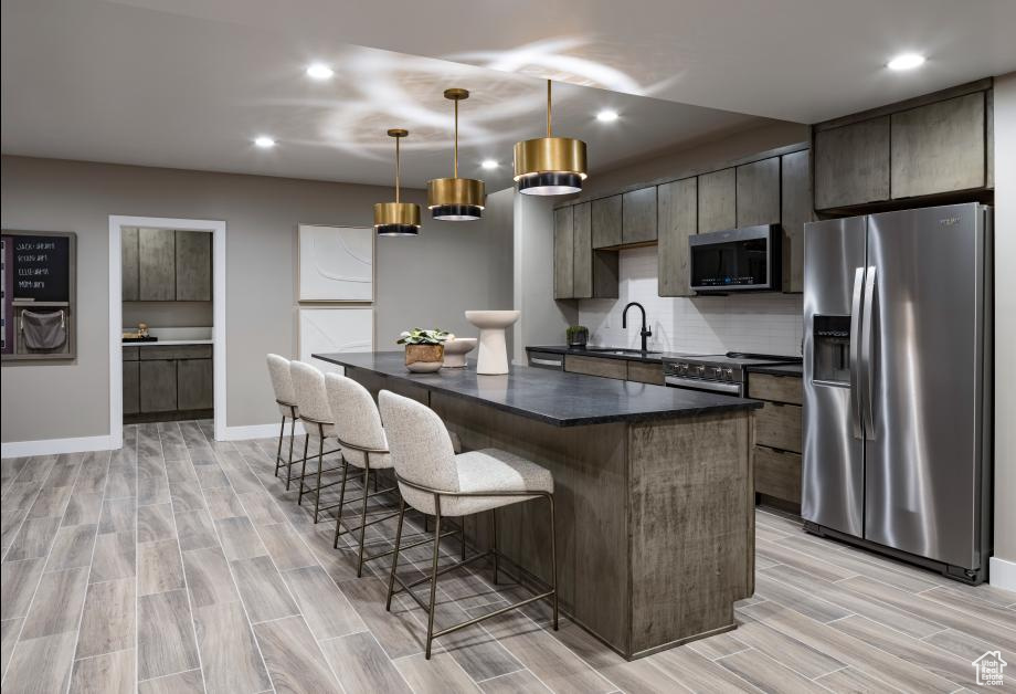 LAKEVIEW ESTATES - Residential