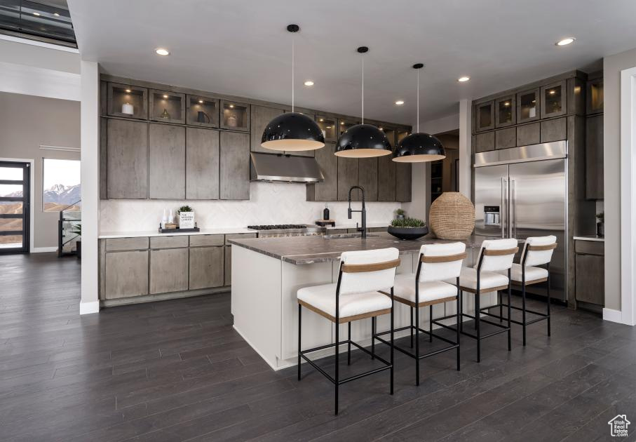 LAKEVIEW ESTATES - Residential