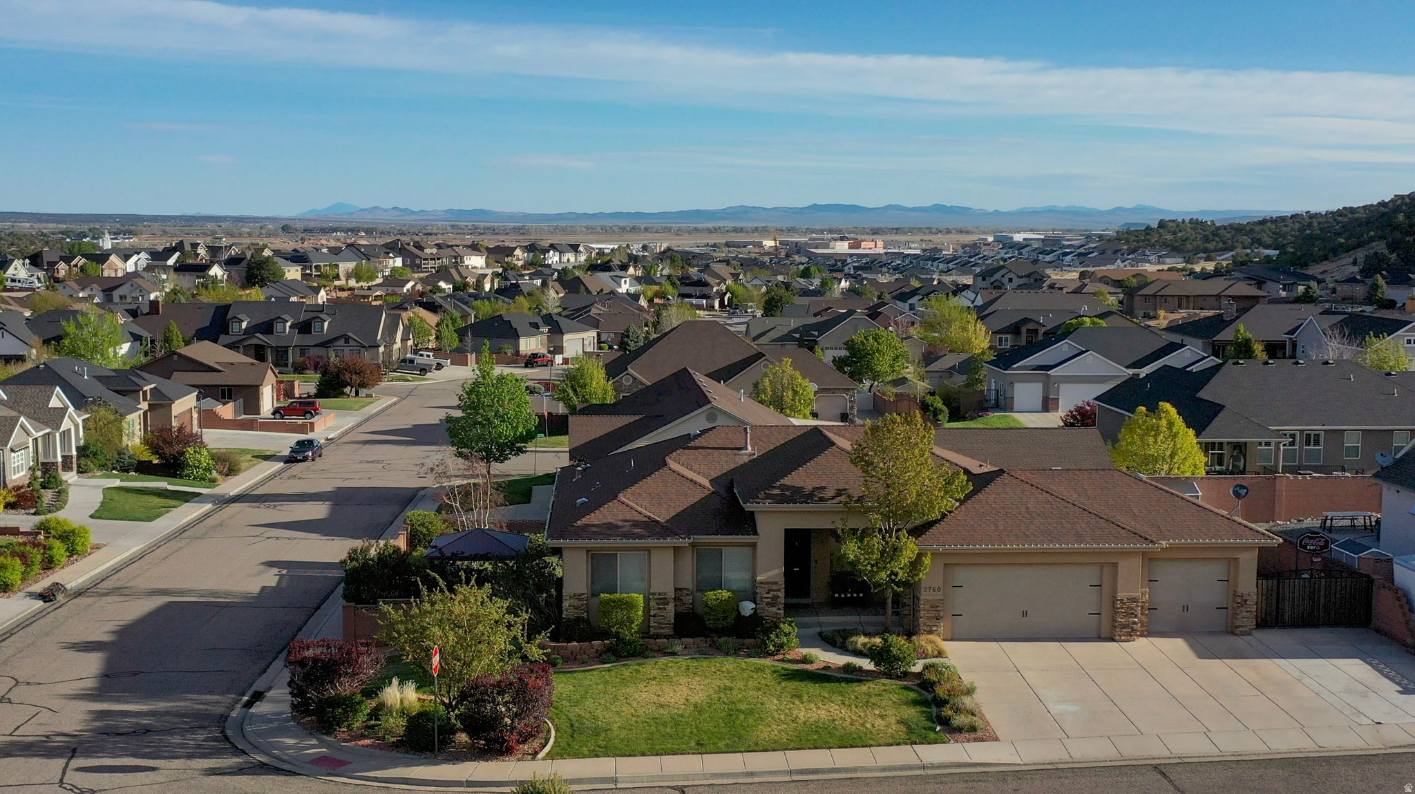 SUNSET CANYON ESTATE - Residential