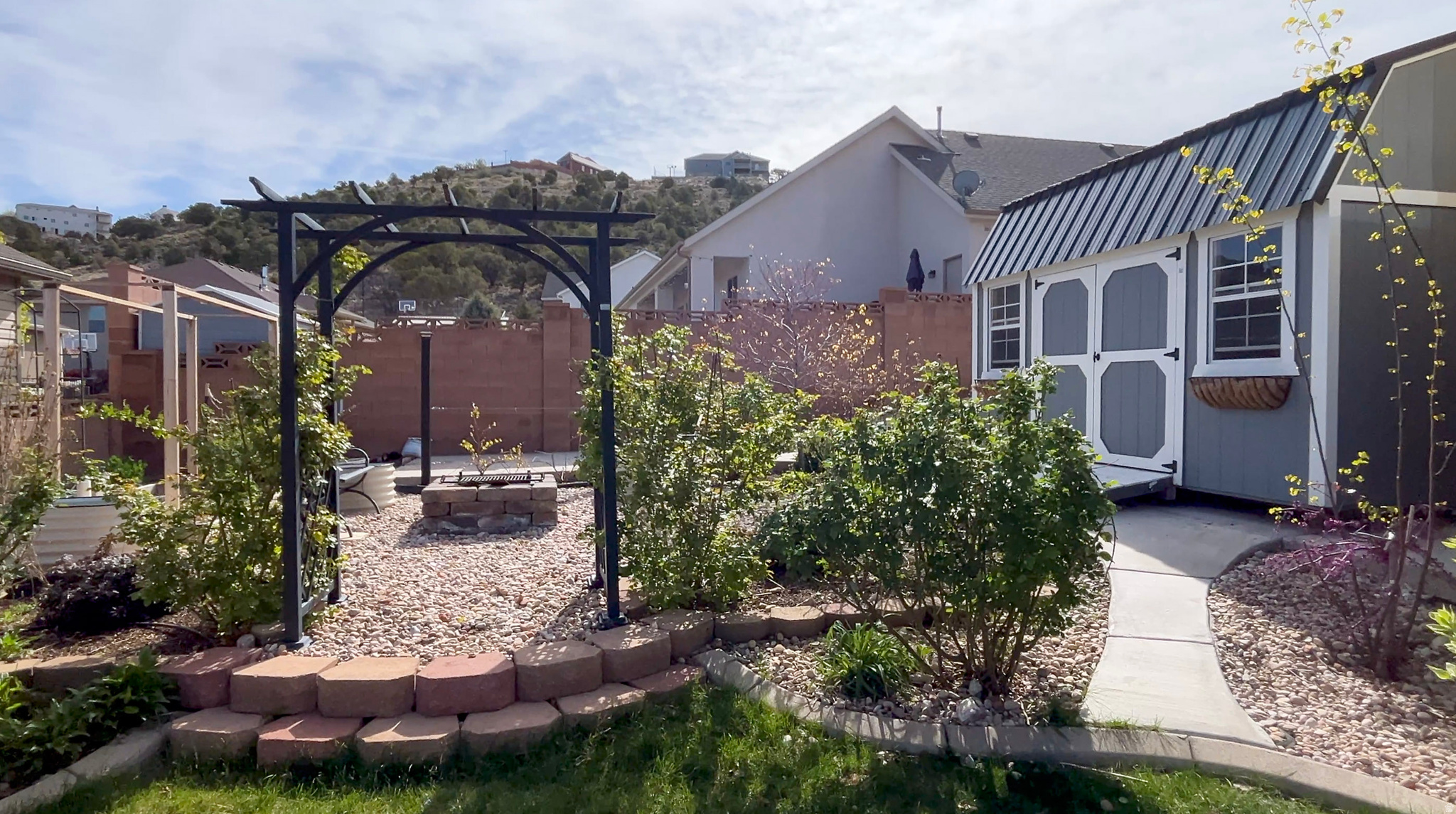 SUNSET CANYON ESTATE - Residential