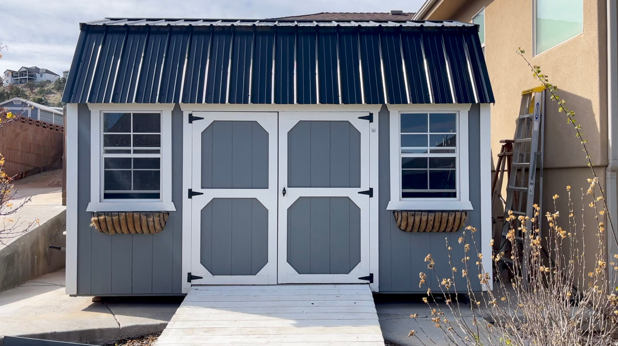 SUNSET CANYON ESTATE - Residential