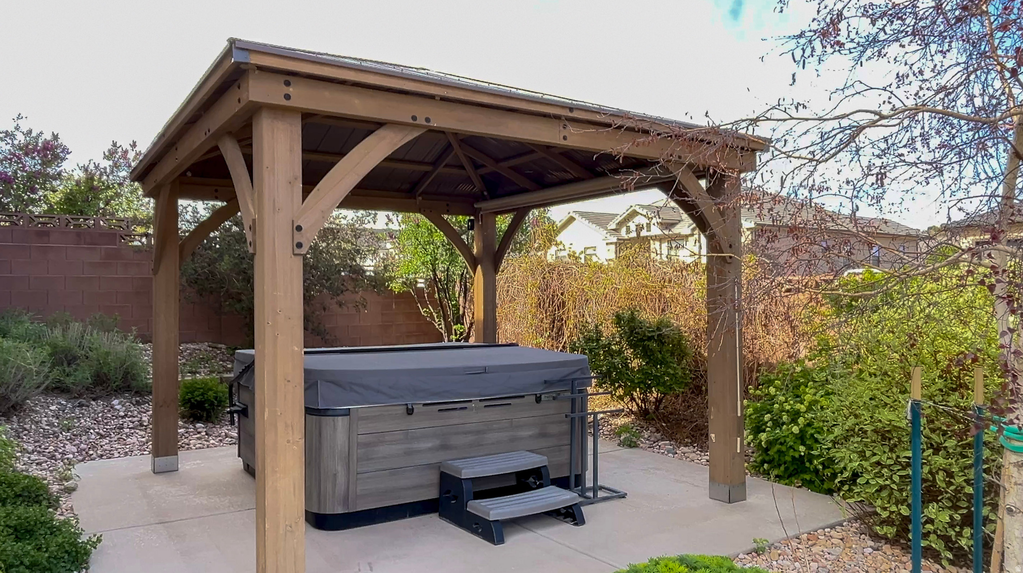 SUNSET CANYON ESTATE - Residential