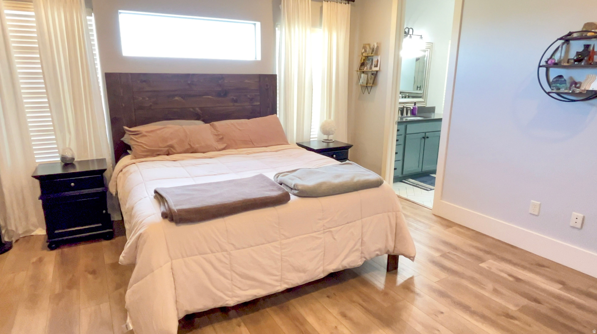 SUNSET CANYON ESTATE - Residential