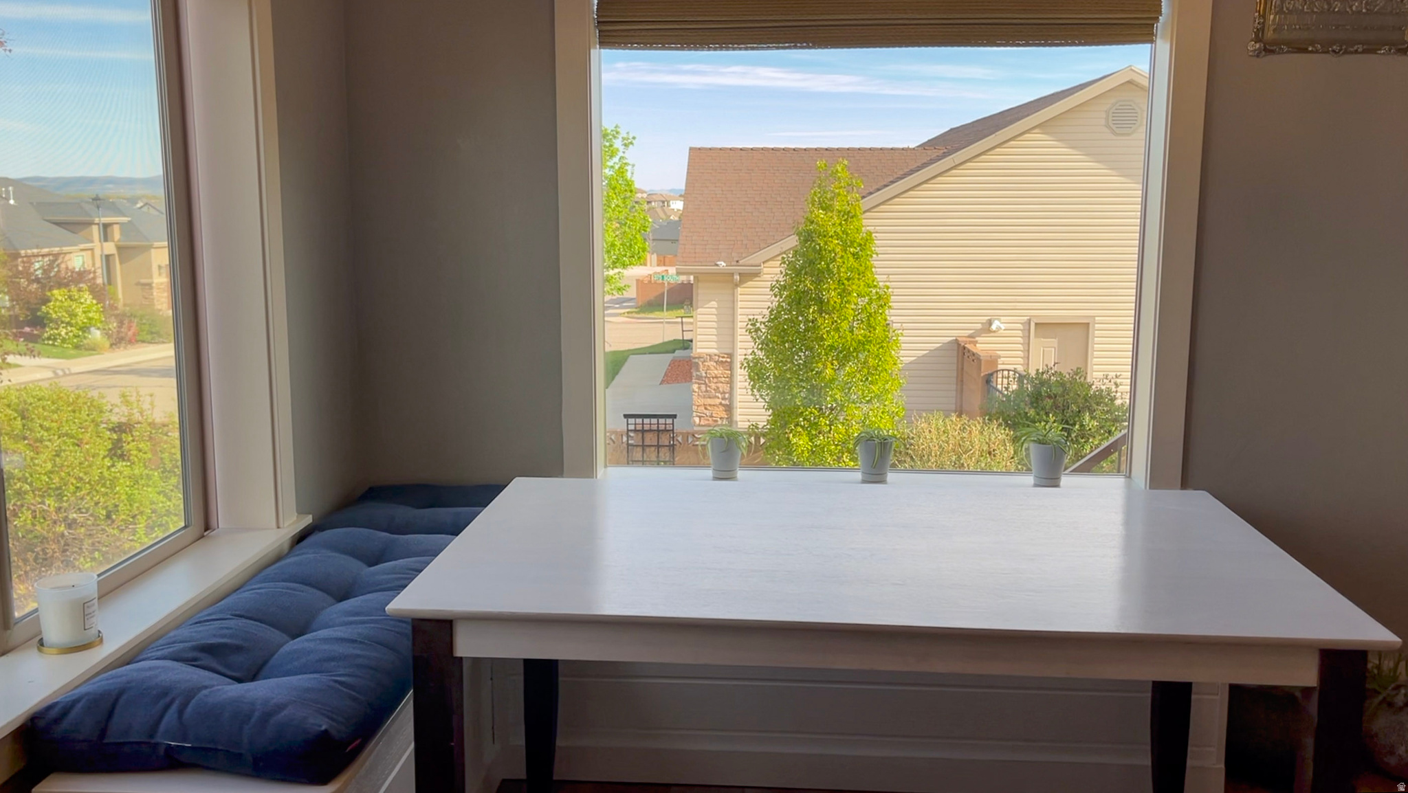 SUNSET CANYON ESTATE - Residential