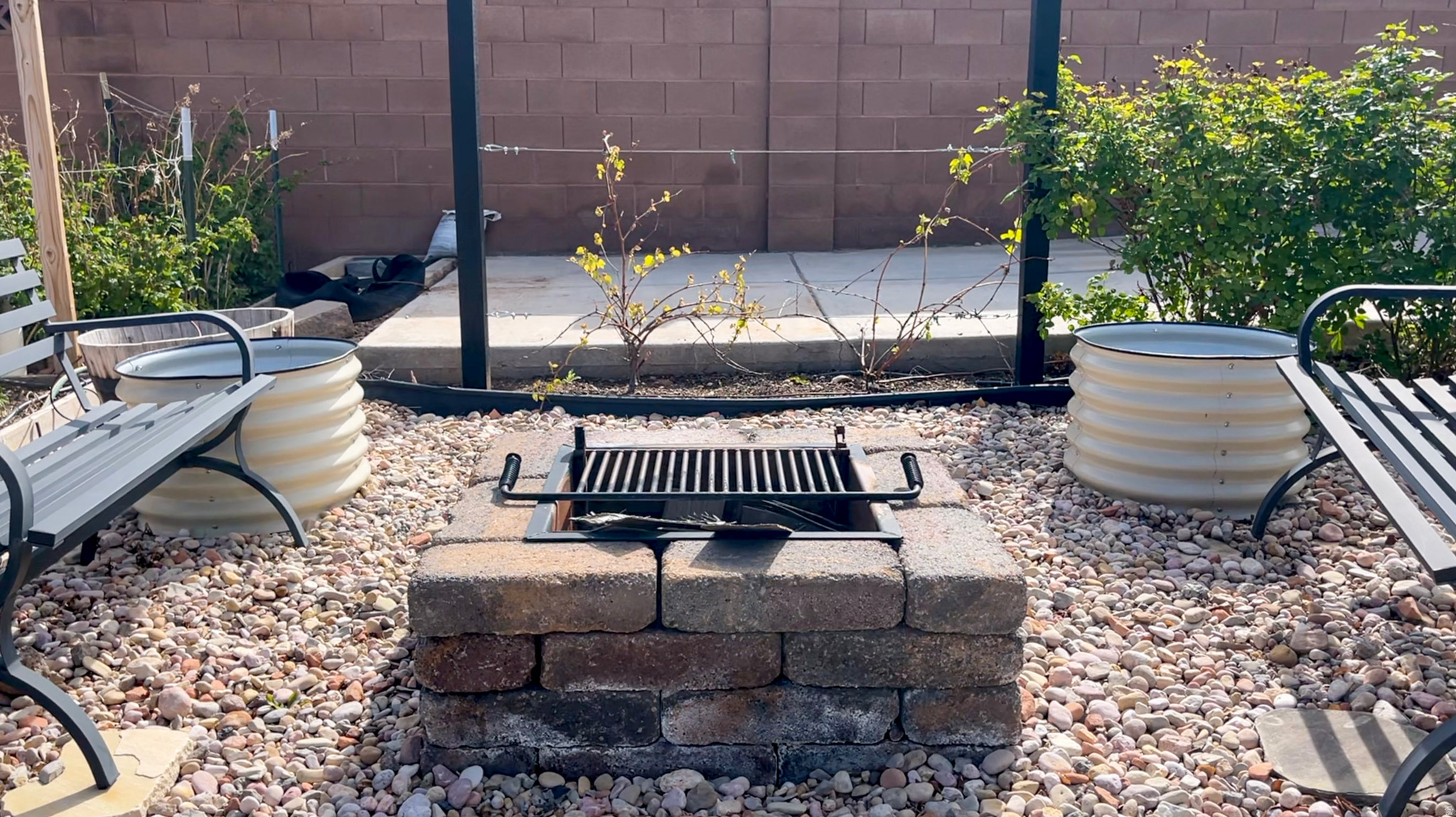 SUNSET CANYON ESTATE - Residential