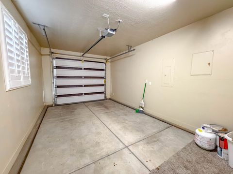 Tiny photo for 1640 W CALEDONIA DUNES CIR, Saint George, UT 84770 (MLS # 2158905)