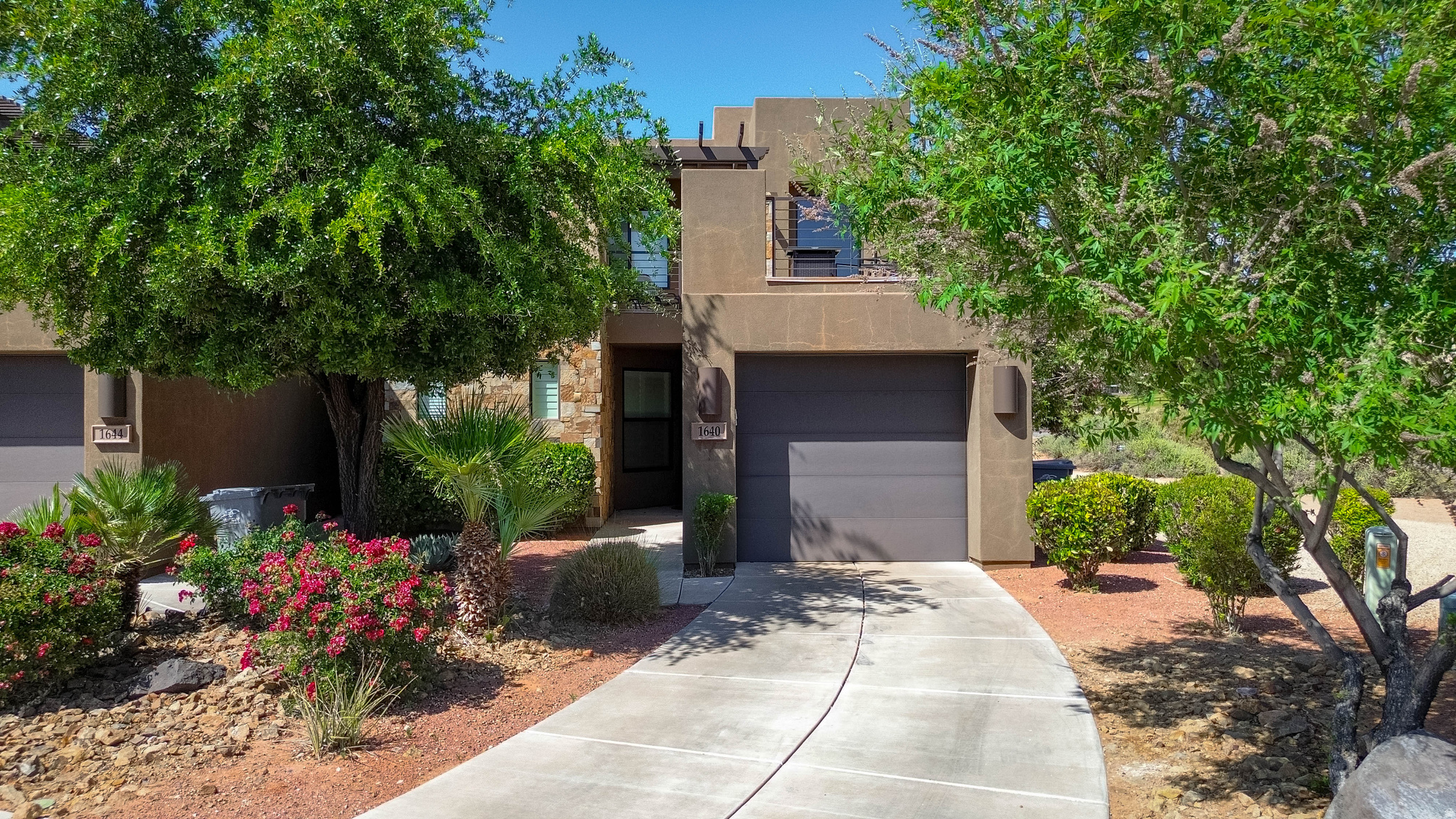 ESCAPES AT THE LEDGES PH 1 - Residential