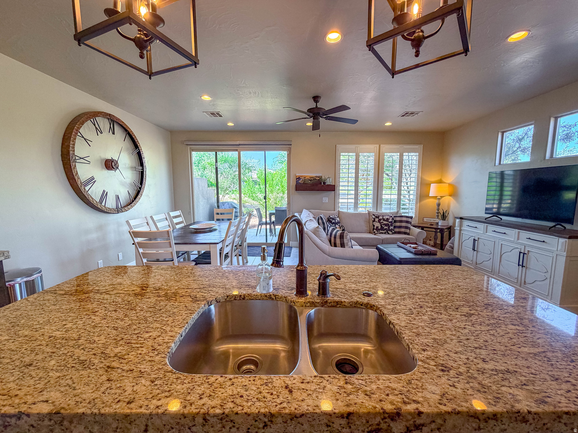ESCAPES AT THE LEDGES PH 1 - Residential