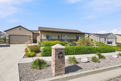 Photo of 2622 W VALLEY VIEW DR, Tremonton, UT 84337 (MLS # 2166782)
