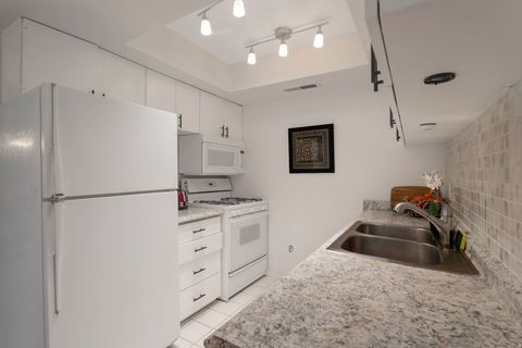 Tiny photo for 875 E ARROWHEAD LN #42, Murray, UT 84107 (MLS # 2130231)