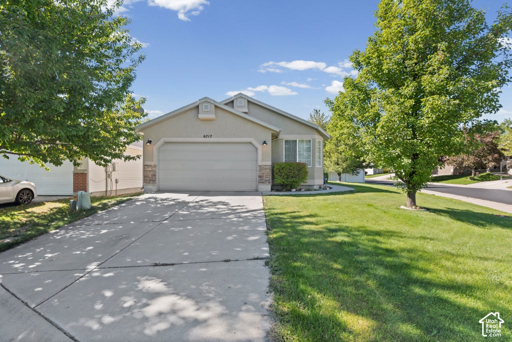 Photo of 6717 S EMPRESS LN, West Jordan, UT 84081 (MLS # 2189519)