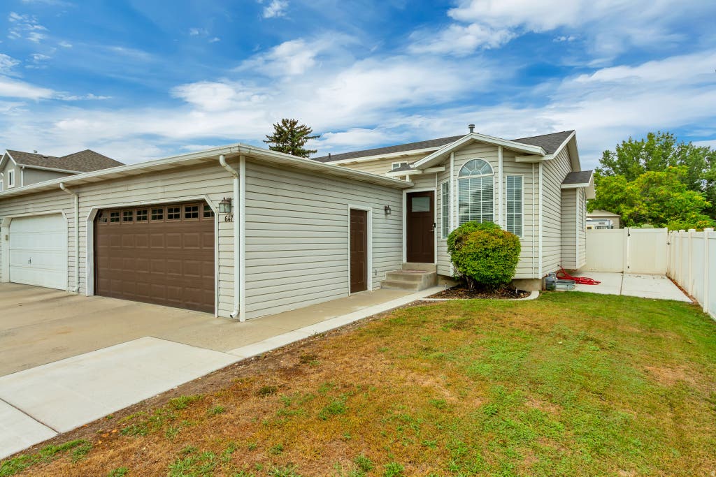 Photo of 647 E 100 N, American Fork, UT 84003 (MLS # 2178090)