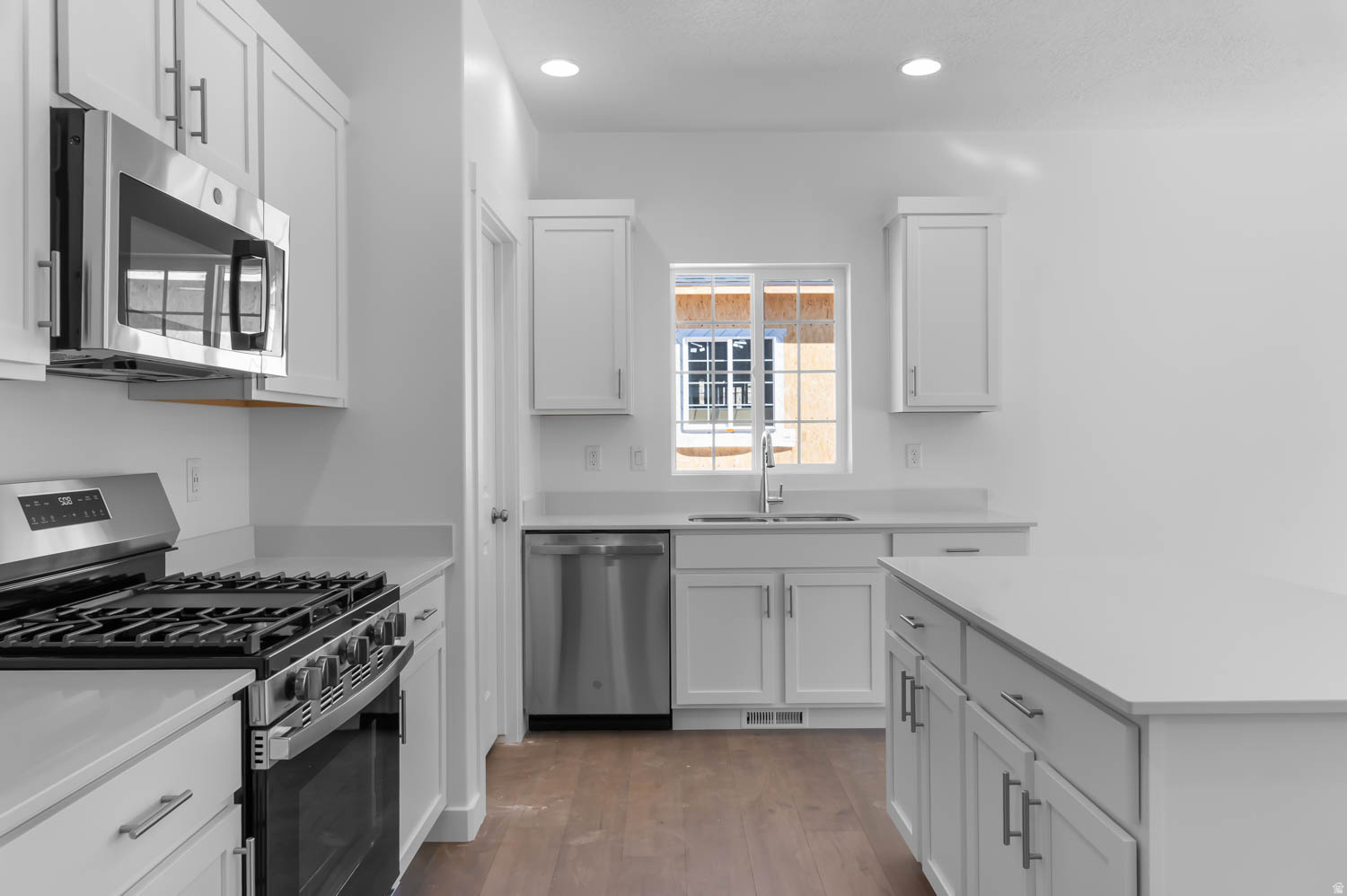 MAHOGANY RIDGE 235 - Residential