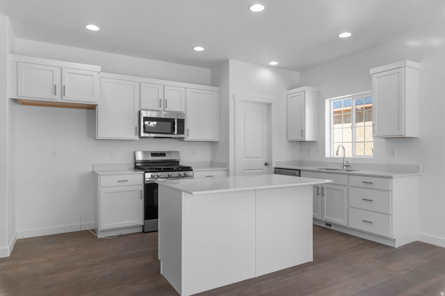 MAHOGANY RIDGE 235 - Residential