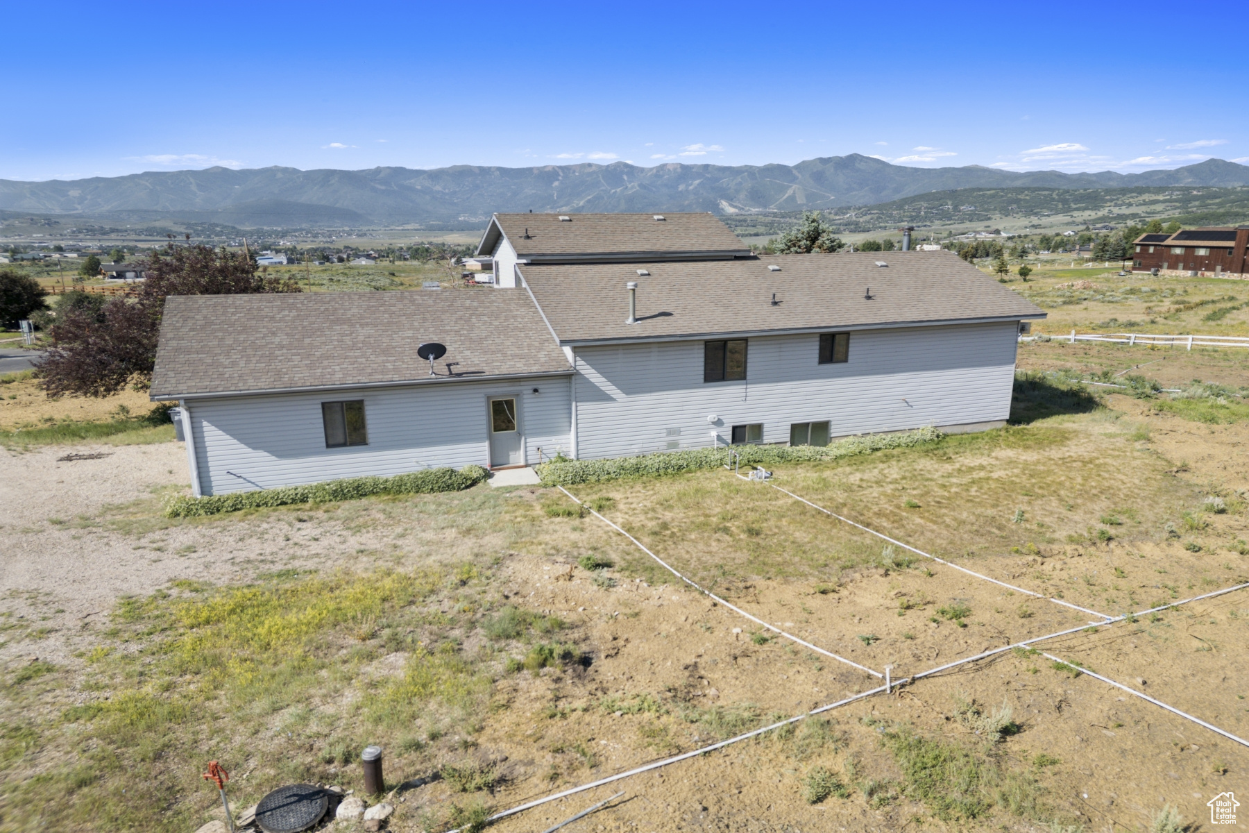 Park City, Utah 84098, United States, 3 Bedrooms Bedrooms, ,2 BathroomsBathrooms,Residential,Pending,187720