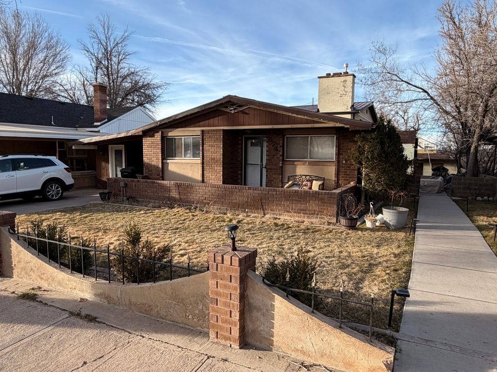 Photo of 574 W HARDING AVE N, Cedar City, UT 84720 (MLS # 2140458)
