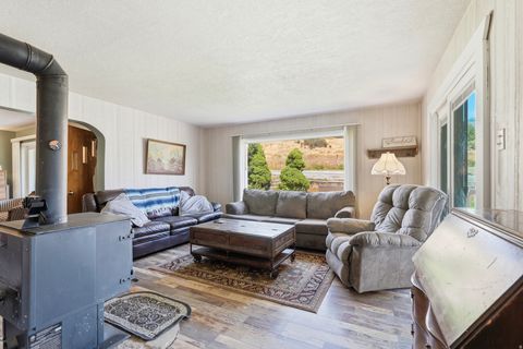 Tiny photo for 425 N STATE ST, Richmond, UT 84333 (MLS # 2172904)