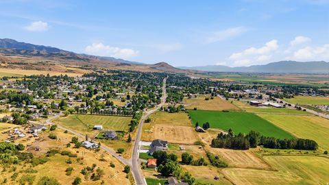 Tiny photo for 425 N STATE ST, Richmond, UT 84333 (MLS # 2172904)