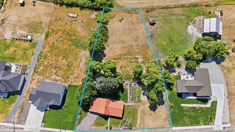Tiny photo for 425 N STATE ST, Richmond, UT 84333 (MLS # 2172904)