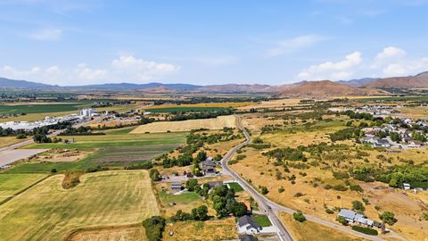 Tiny photo for 425 N STATE ST, Richmond, UT 84333 (MLS # 2172904)