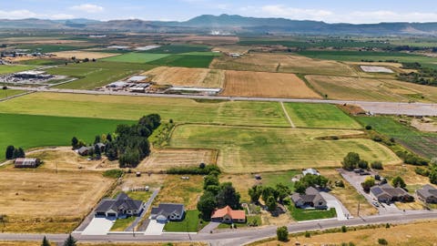 Tiny photo for 425 N STATE ST, Richmond, UT 84333 (MLS # 2172904)